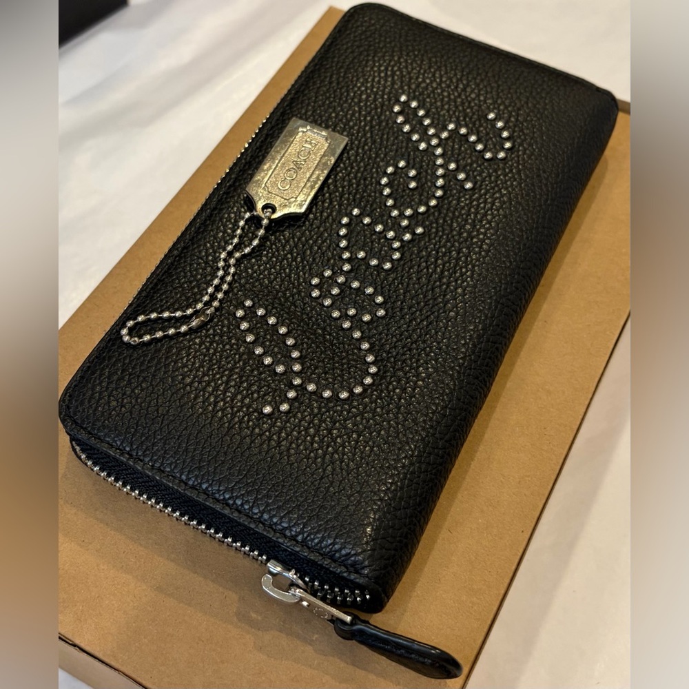 NWT COACH LIMITED EDITION STUDDED SCRIPT ZIPPER WALLET
7.5" (L) × 4" (H) - Picture 7 of 13
